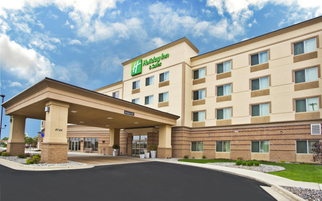 Holiday Inn & Suites Green Bay Stadium, an IHG Hotel