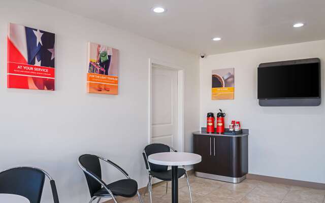 Motel 6 Bay Saint Louis, MS