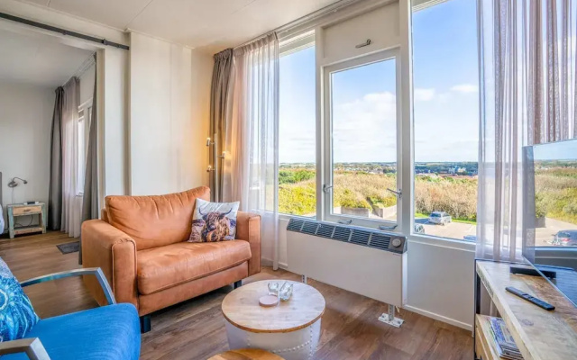 2 Person Apartment With Island View