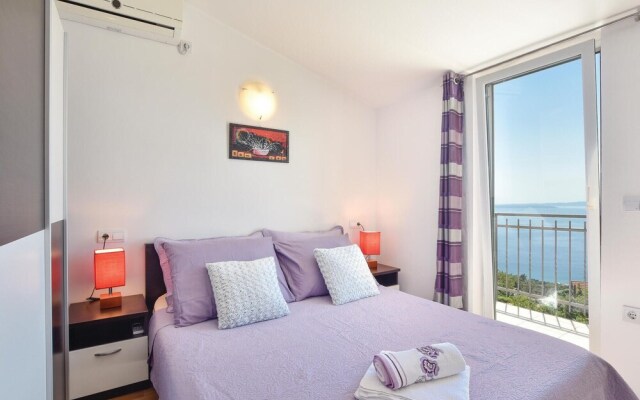 Stunning Home in Podstrana With Wifi and 3 Bedrooms