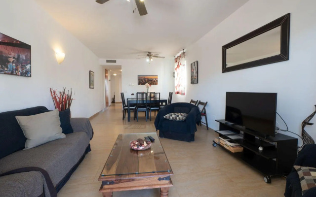 Plaza España, Paseo Nuevo 2B2D Menyber