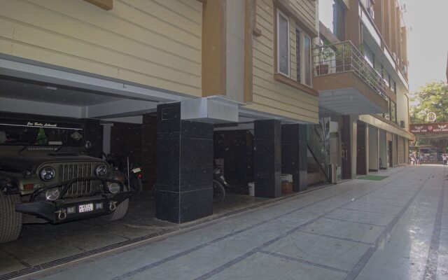 OYO 27992 Hotel Ganpati
