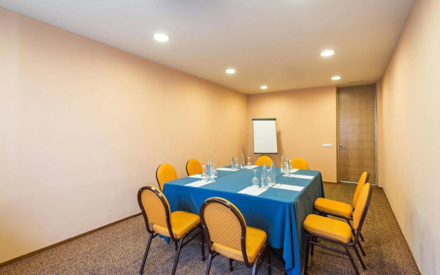 Blau Privilege Porto Petro Beach Resort & Spa