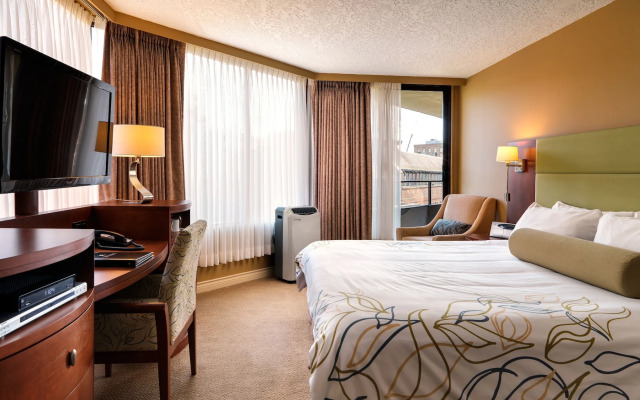 Victoria Regent Waterfront Hotel & Suites