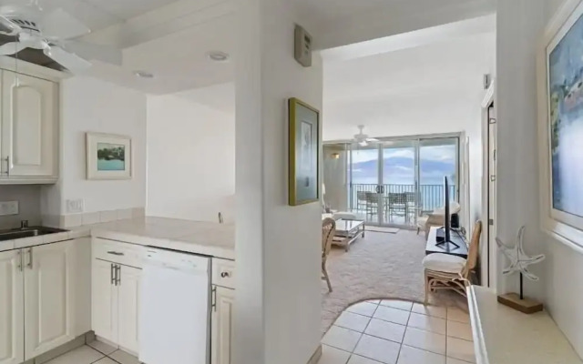 Royal Mauian, #405 2 Bedroom Condo