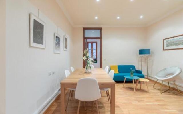 Iflat Spanish Steps Blue Apartment