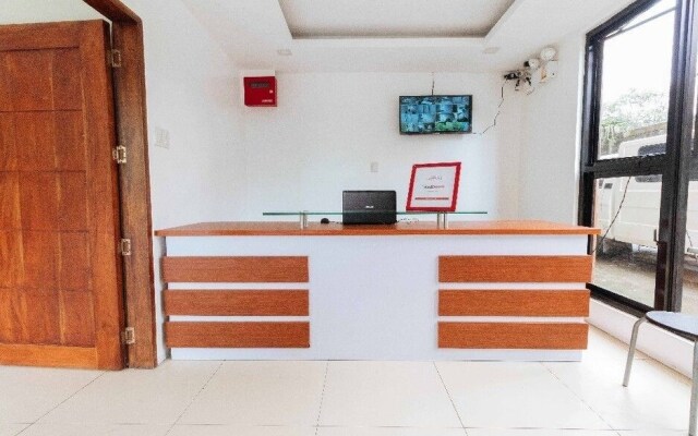 RedDoorz Plus near Commonwealth Regalado