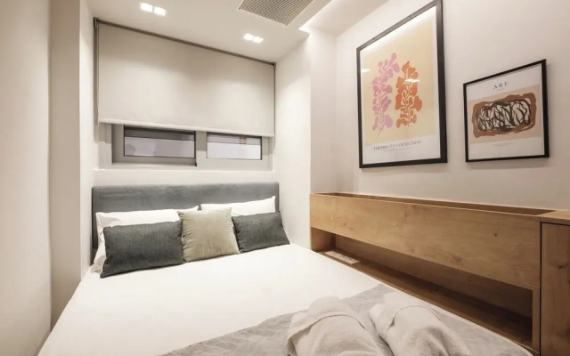 Exceptional Acropolis Suite by Cloudkeys