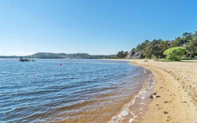 Nybygd feriebolig rett ved strand til leie!
