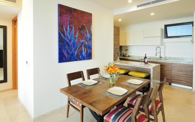 Condo Solaria G202 in Ventanas Residencial