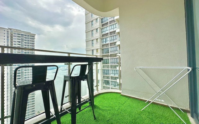 Country Garden Danga Bay Sea View Homestay by Stayrene