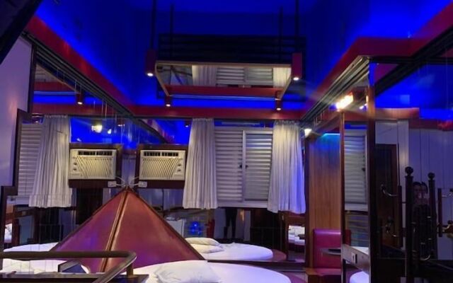 Motel Fantasy 5