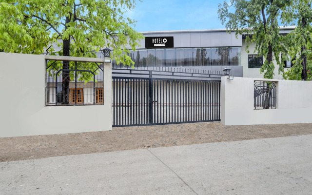 Super Hotel O Pardi Near Kalamna Market