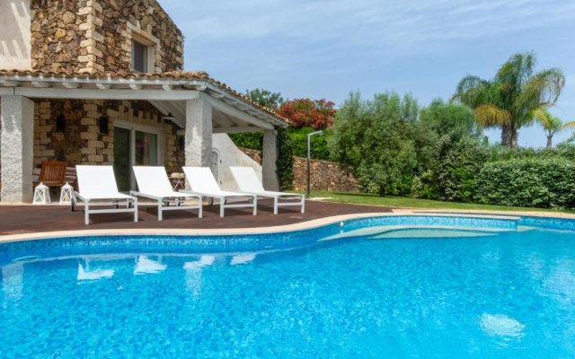 Villa Ulivo - Luxury Villa Con Piscina a 500 Mt Dal Mare