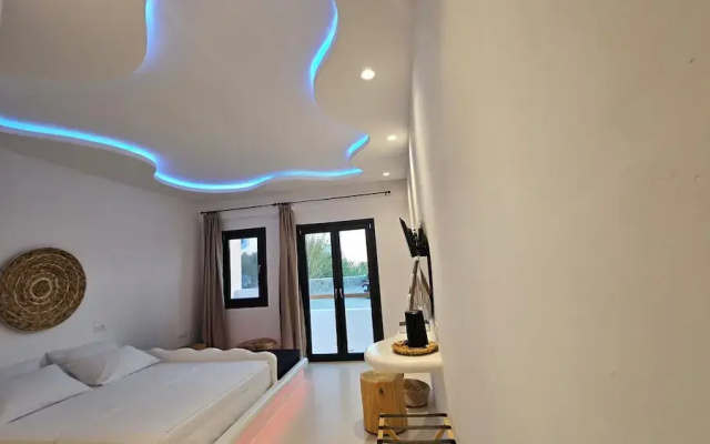 Elli Tropical Suites