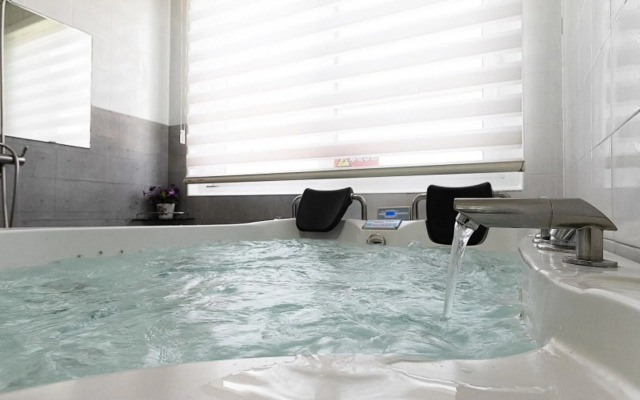 Gyeongju Euphoria Pension