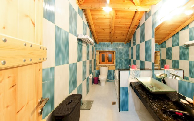 Tireda Villas