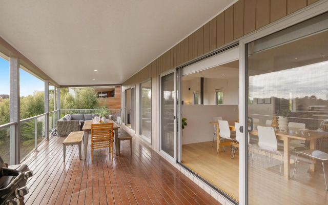 Saltwater Breeze Retreat