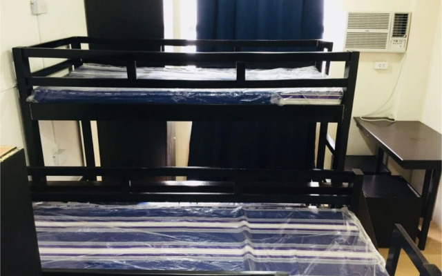 OYO 699 Forbes Hall