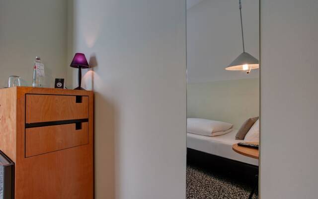 Отель Premier Inn Koeln City Centre