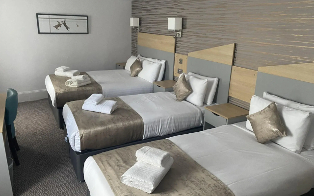 Caledonian Hotel