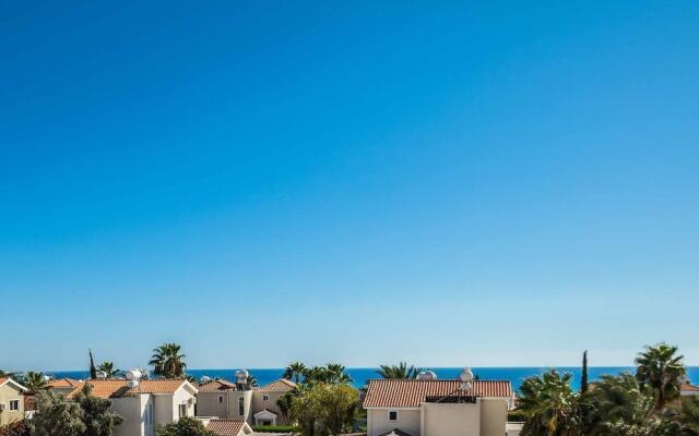 Villa White Jasmin