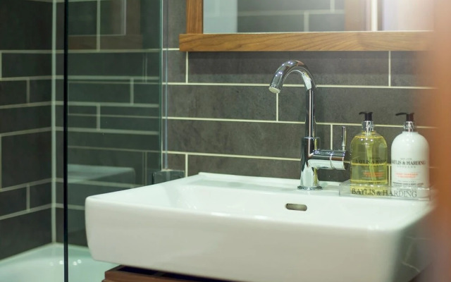 Luxurious 1 Bed Cardiff City Centre Apartment