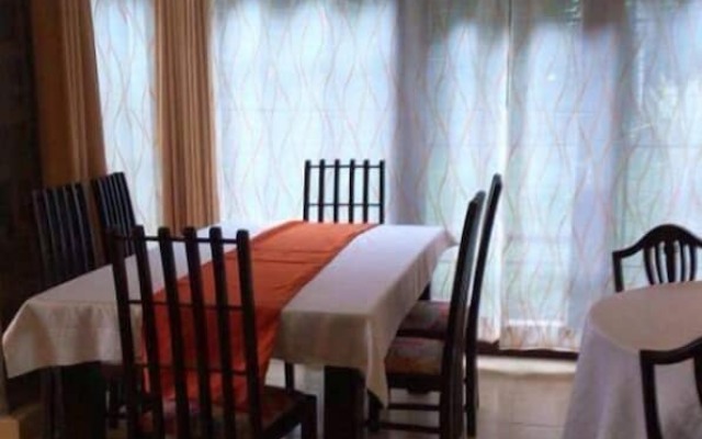 Kifaru House - Karen