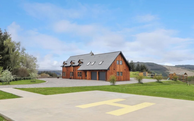 Ben Luna Lodge