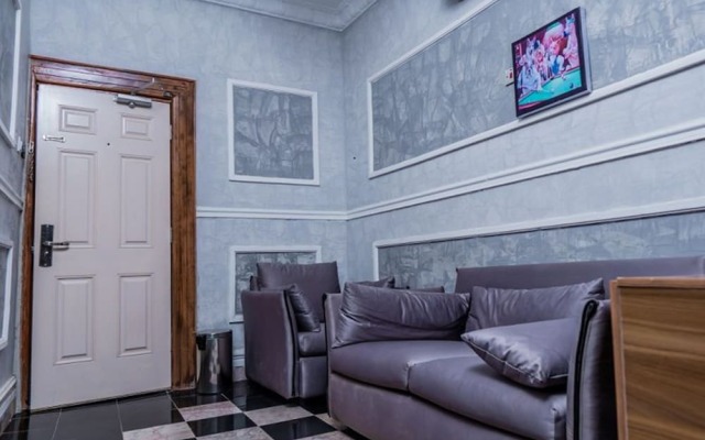 Gallani Suites Hotel