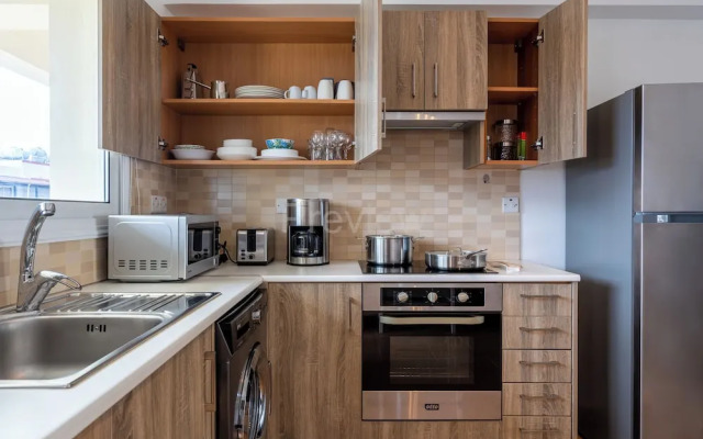 Quint - 2-Bedroom Apt & Pool in Protaras