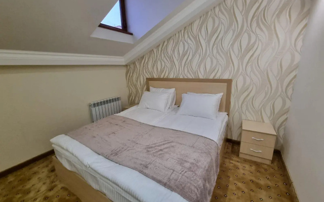 Anga Yerevan Hotel (Анга Ереван)