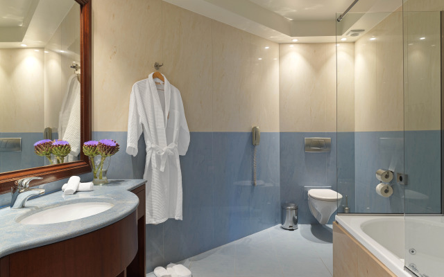 Seafos Luxury Resort & Spa