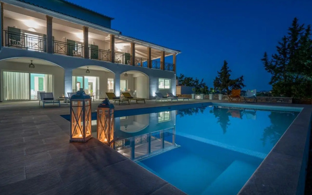 Rivazzurra Luxury BeachFront Villa