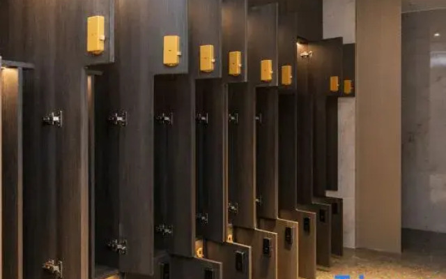 International  Hotel.LuoYang