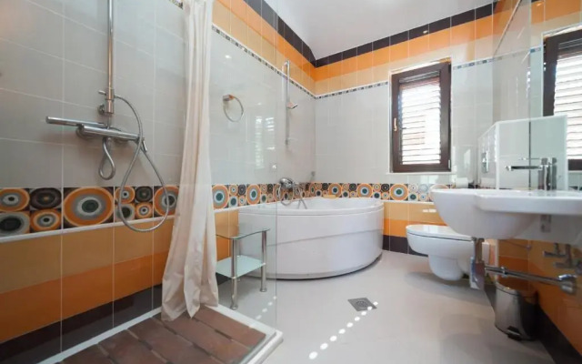 Astra Villas