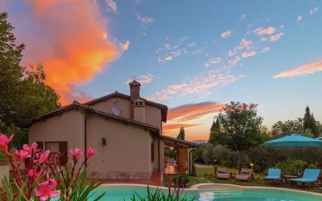 Gorgeous Villa Near Spoleto With Swimming Pool