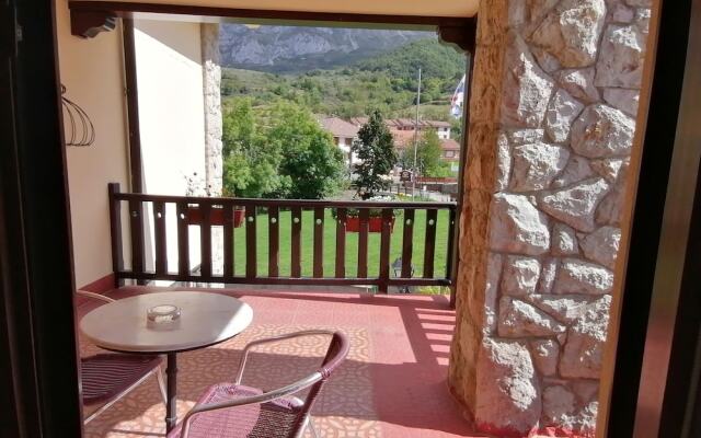 Hotel Cumbres Valdeon