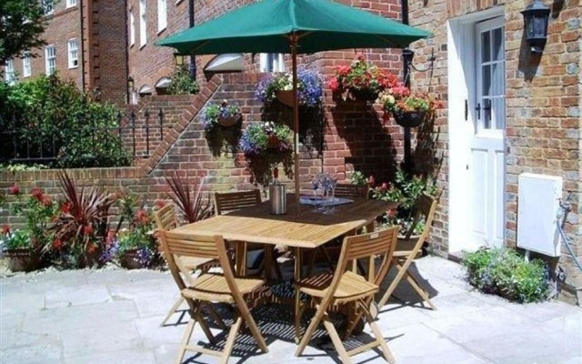 Quayside Quarters