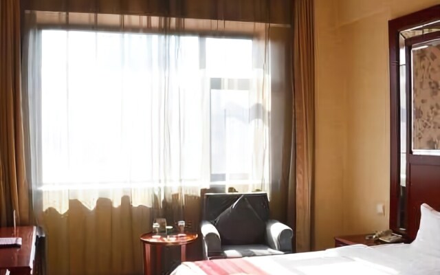 Futian Business Hotel