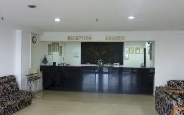 Liwah 2011 Hotel