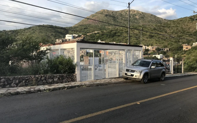 OliLer s House Terrace&parking