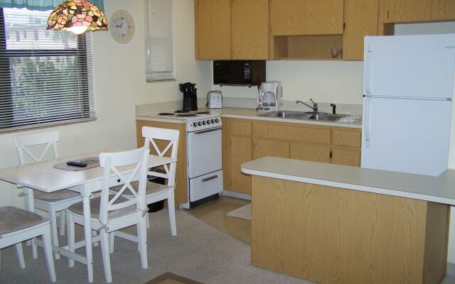 Gulf Winds Beach Resort