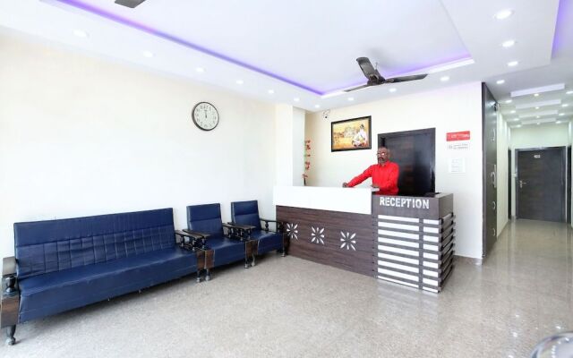 OYO 22332 Hotel Zs
