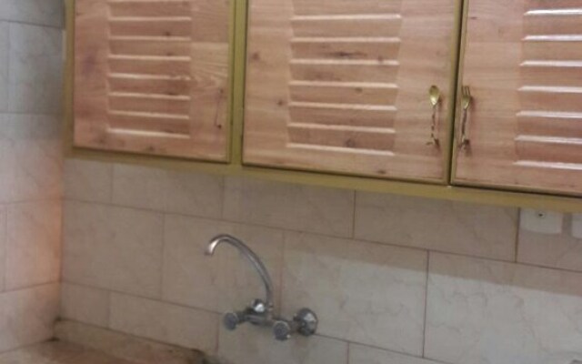 Omseyat Al Sharq Furnished Units 2