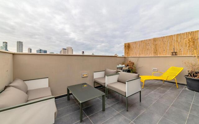 Beautiful Penthouse 5* next to Rothschild Blvd