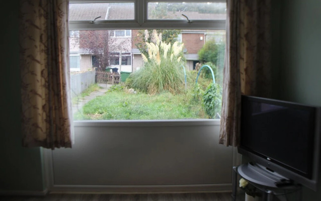 ADVO Lovely 2 rooms accommodation Leeds