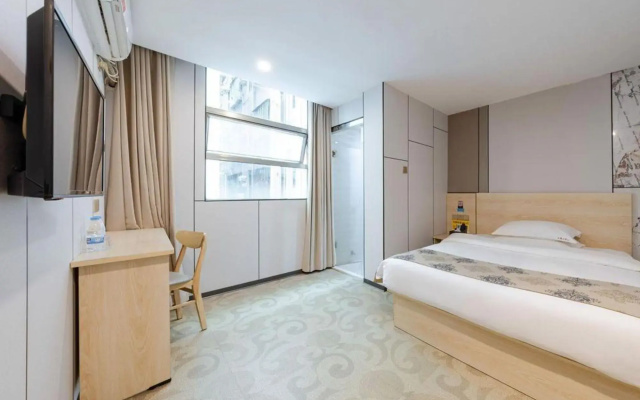 Theme Apartment (Shenzhen Convention and Exhibition Center Gangxia Metro Station)