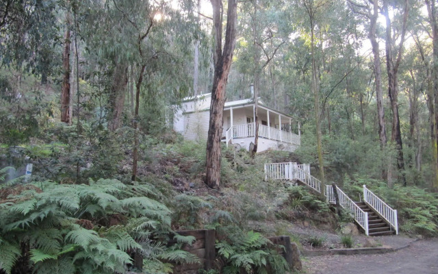 Myers Creek Cascades Luxury Cottages