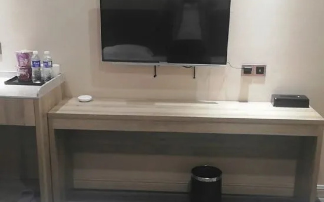 Yanchuan Tianze Business Hotel